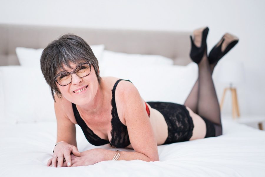 séance photo boudoir montreal femme 60 ans