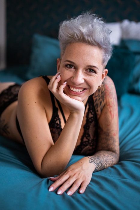 idées de poses en boudoir meilleur photographe à Montréal