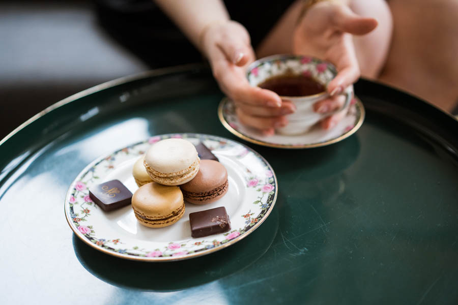 idées d’accessoires séance boudoir des macarons et du chocolat